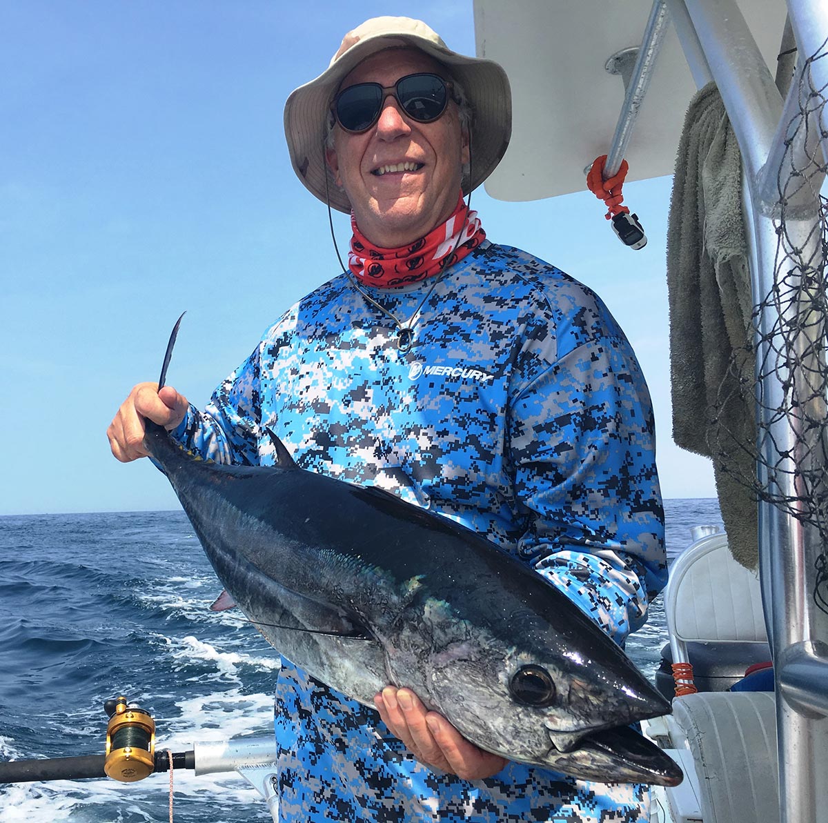 Amazing Gian Tuna Fishing longline Handline videos - Fisherman Big Catch  Fishing on the sea 