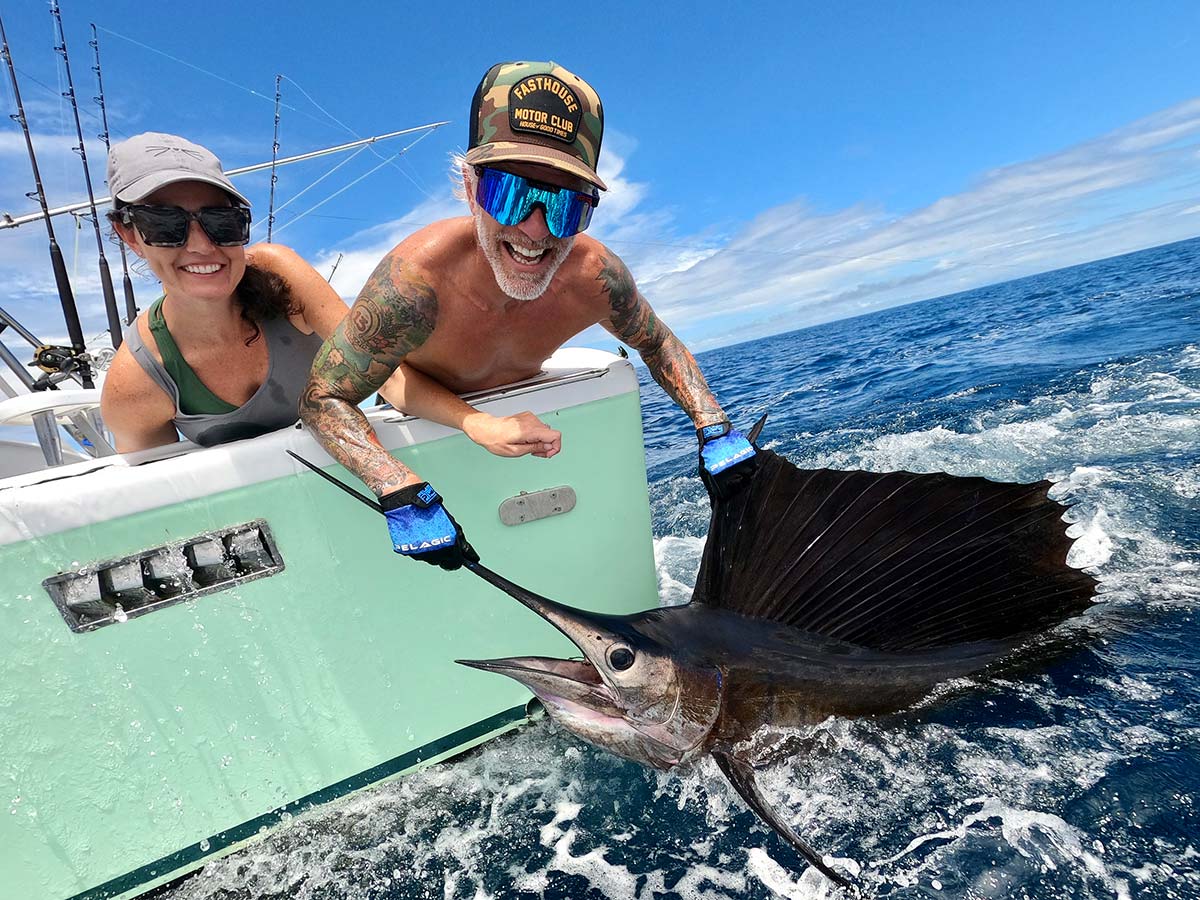 https://www.thefisherman.com/wp-content/uploads/2022/10/20221134-catching-100-pound-COSTA-RICA.jpg